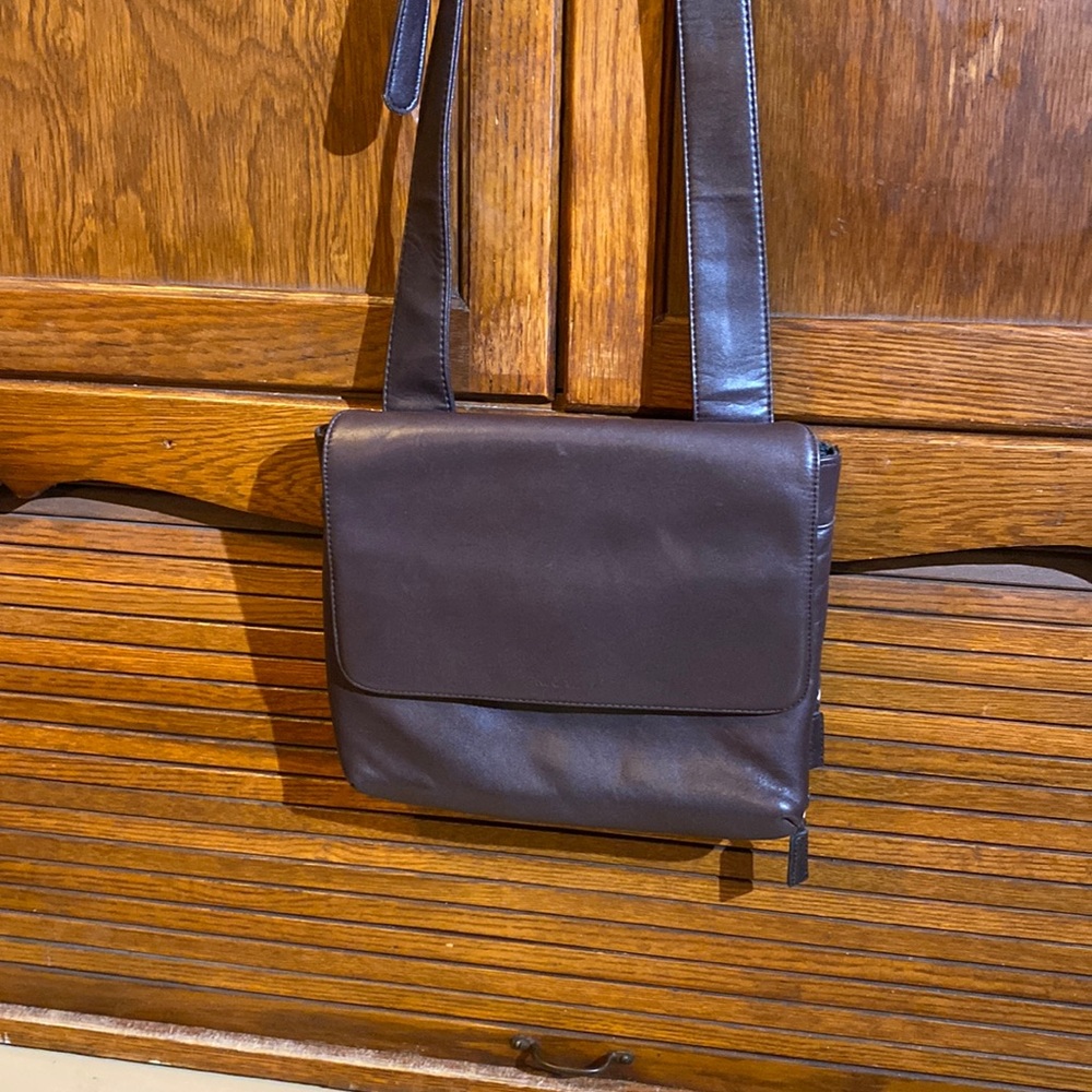 Vintage Nine West Genuine Leather Cross Body Bag  Brown🌸